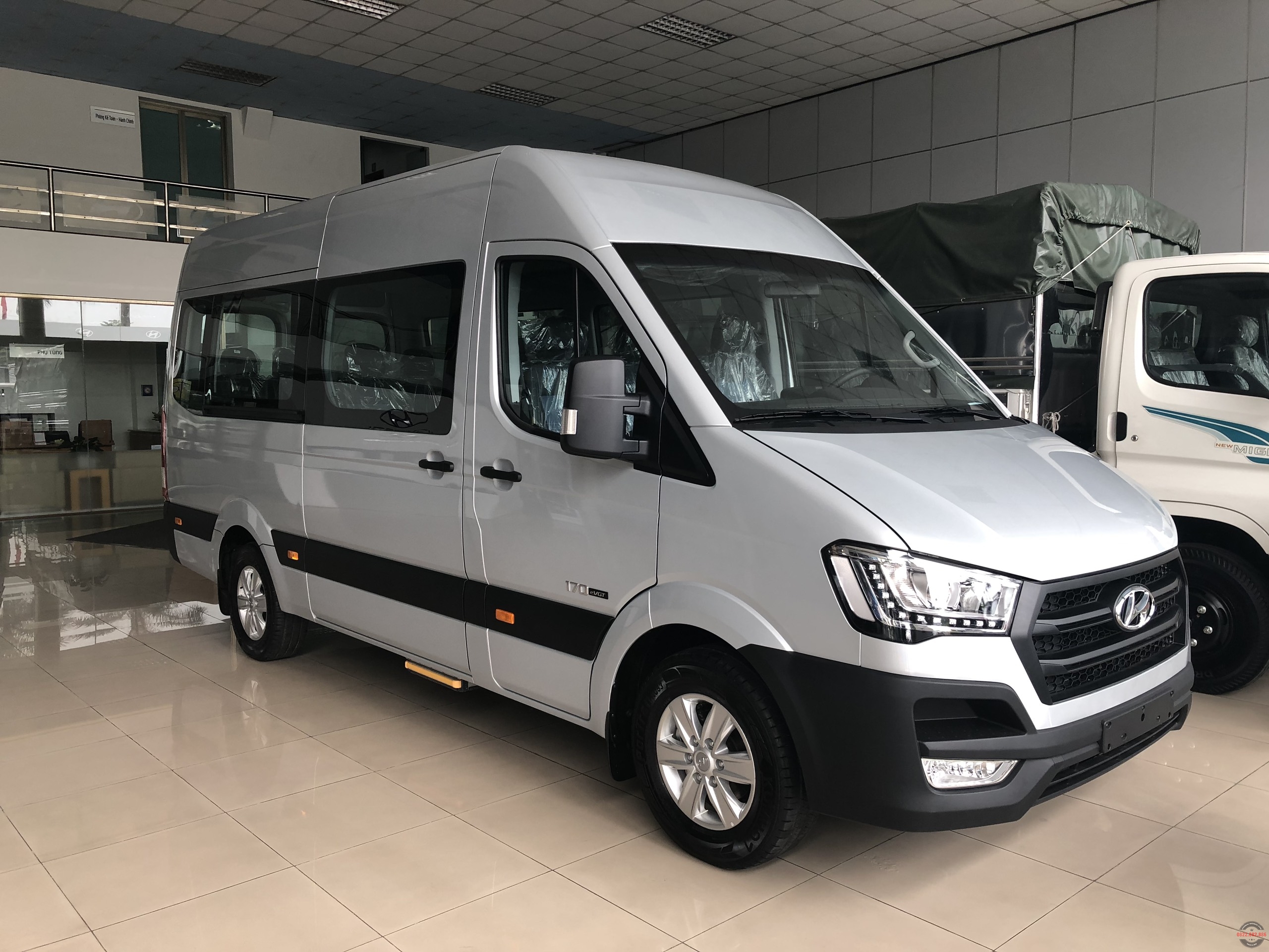 Thuê xe 16 chỗ tại TPHCM