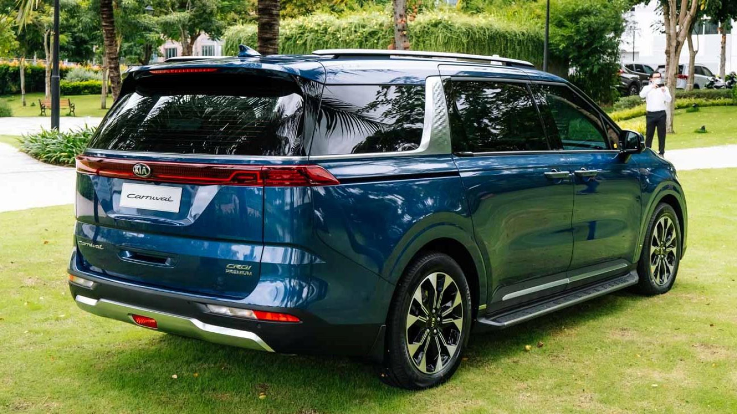 Dịch vụ thuê xe Kia Carnival cao cấp tại TP.HCM